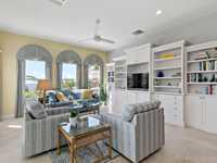 House 2747603325