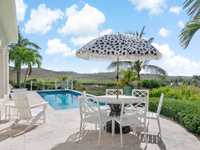 House 2747604007