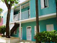 House 2798099044