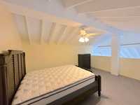 House 2676790592