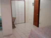 House 2678309904