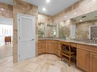 House 2681220022