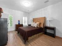 House 2681220033