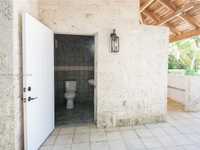 House 2681220279