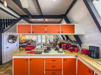 House 2686338318