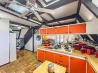 House 2686338325