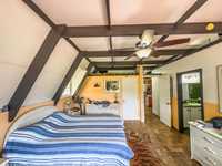 House 2686338380