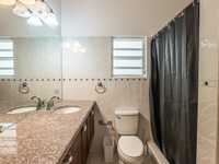 House 2686342560