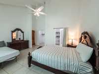 House 2686342565