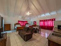 House 2686342570