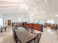 House 2686342450