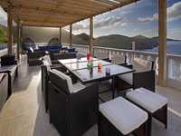 House 2690977593