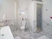 House 2690977599