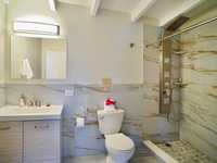 House 2690977658