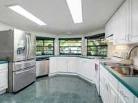 House 2765764041