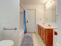 House 2765764099