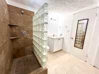 House 2729393928