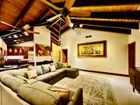 House 2689403472