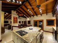 House 2689403490