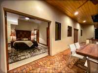 House 2689403540