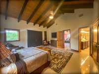 House 2689403556
