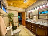 House 2689403560