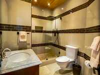 House 2689403605