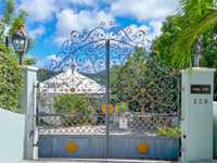 House 2995922938