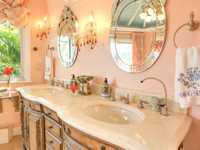 House 2995923037