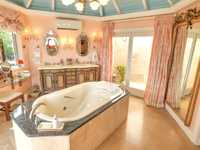 House 2995923047