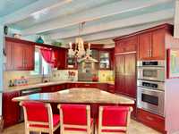 House 2995922931