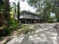 House 2692435215