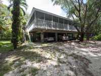 House 2692435223