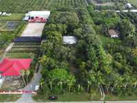 House 2692435251