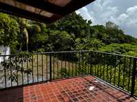House 2701853340