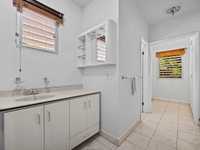 House 2696514096