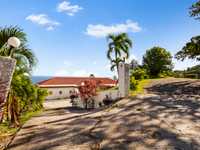 House 2696514190