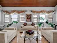 House 2696513934