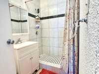 House 2735761810