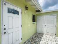 House 2696517679