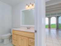 House 2698095510
