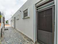 House 2698095710