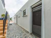 House 2698095722