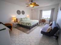 House 2765945065