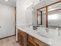 House 2805998860