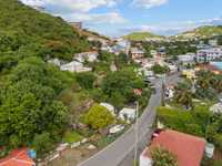 House 2805998720
