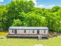 House 2743405044