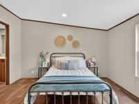 House 2716123717