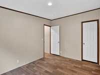 House 2716123752
