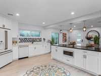 House 2708988751